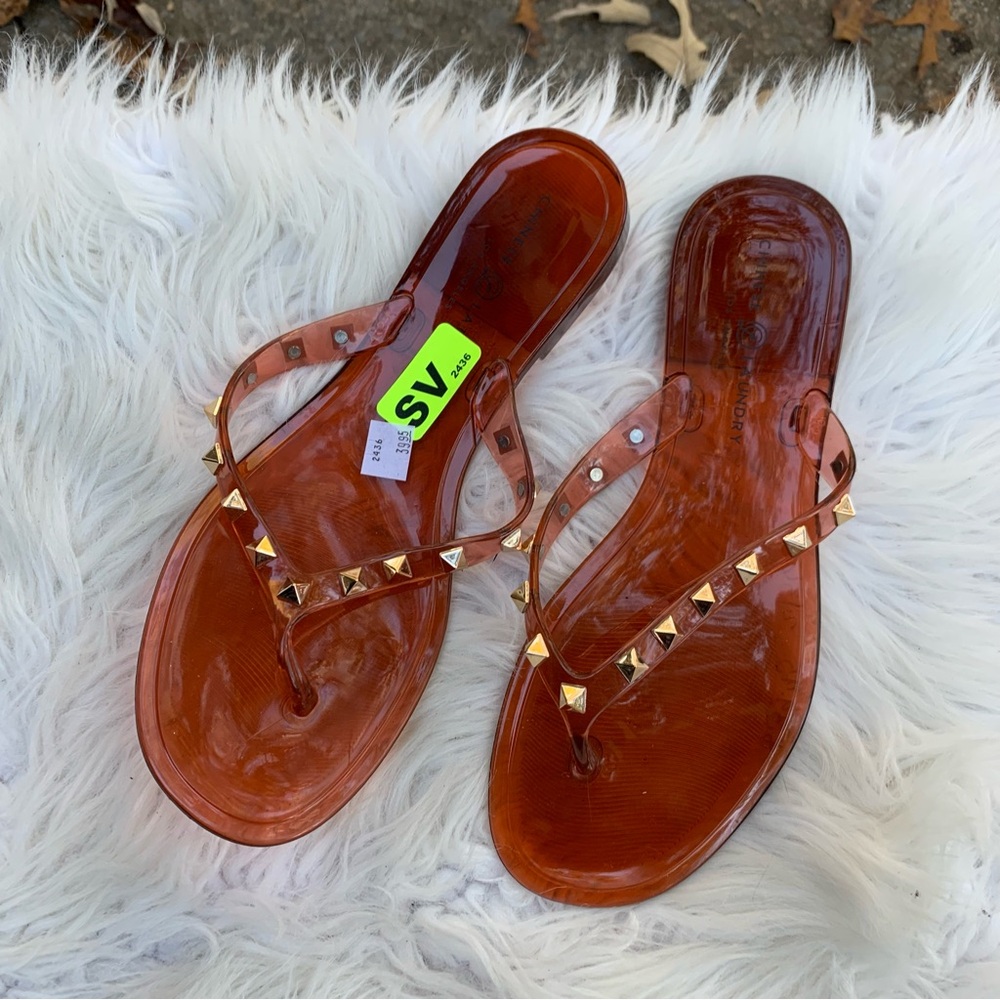 Chinese Laundry Brown Studded Rubber Sandals Size 7